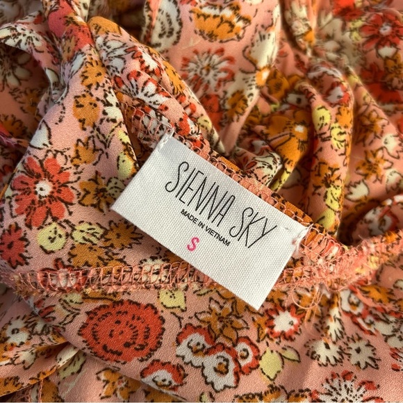 💕 Sienna Sky Dress S - Picture 6 of 11